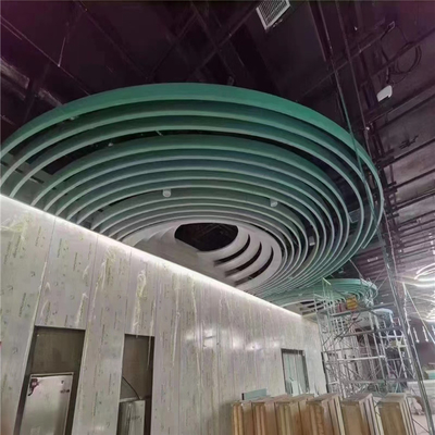 Capa curvada de aluminio del polvo del grueso del diseño 4m m del techo del metal