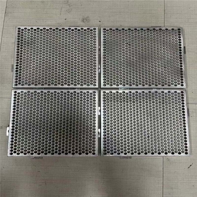 el panel de aluminio de la fachada perforada hexagonal del metal de 600X600m m para el edificio del revestimiento