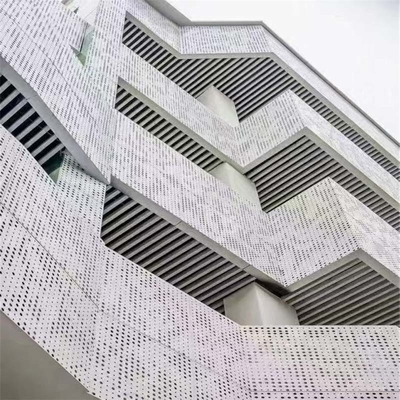 la fachada de aluminio exterior de los paneles del grueso de 2.0m m perforó paneles de revestimiento del metal
