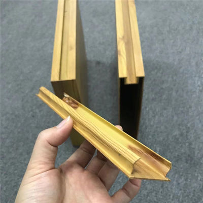 Techo de metal de aluminio con diseño de vetas de madera, techo deflector de caja extruida