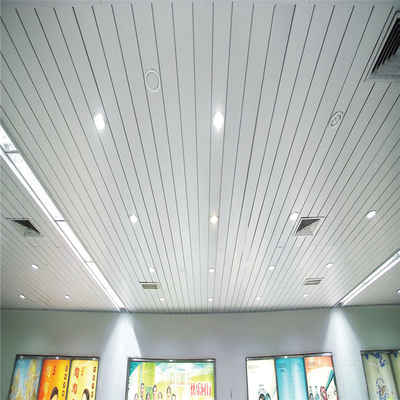 los paneles de techo perforados de aluminio de la tira de G del techo de aluminio del metal de 100m m