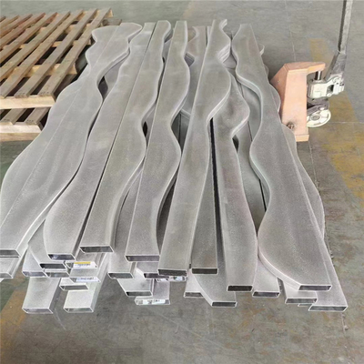 Techos de aluminio de la onda del bafle del diseño de la trabajo de metalistería acústica del techo