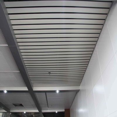 Grueso de aluminio del techo 0.8m m del metal de la tira incombustible de U