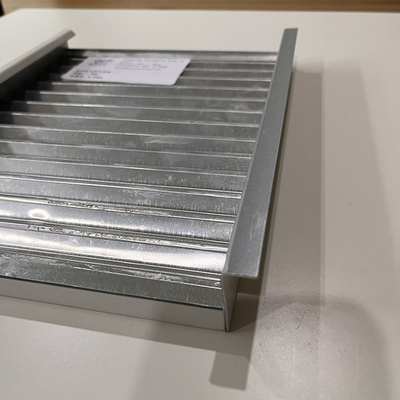 el techo de aluminio del metal de 1.0m m acanaló el gancho en el panel con la perforación estándar