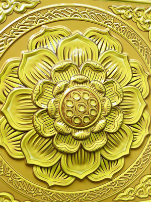 Techo de metal de aluminio de 600x600 mm Tablero de templo 3D Hoja de oro Buda Hall Lotus