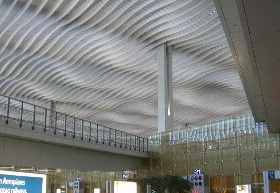 Ignifugue un techo 200x3000m m del metal del aluminio de la pantalla fáciles limpian