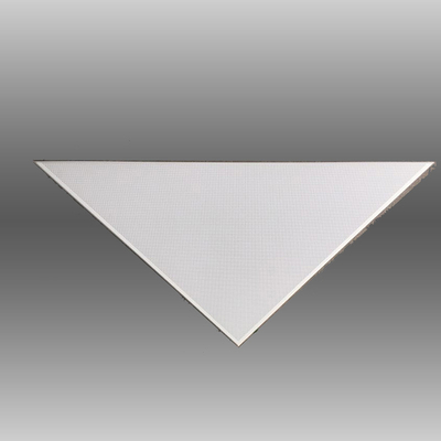Clip triangular de aluminio del color adaptable en el techo 1000x1000x1000m m