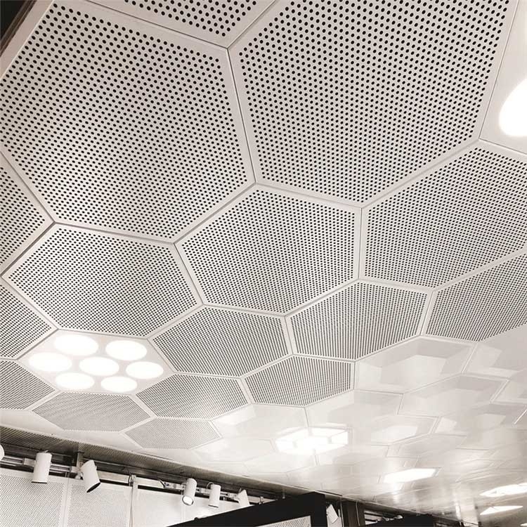 El techo acústico perforado del hexágono teja el aluminio pre pintado