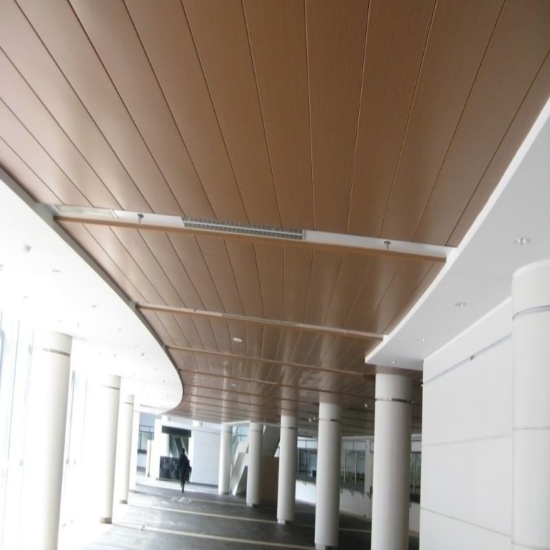 tira de aluminio del techo S del metal de la anchura de 600m m para el centro comercial