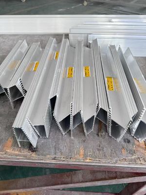 Profiles de aluminio en forma de C